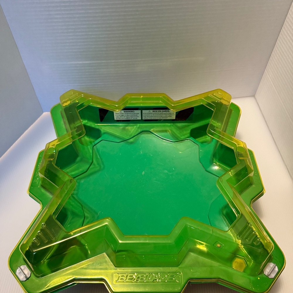 Beyblade Burst Evolution Stadium Arena Green